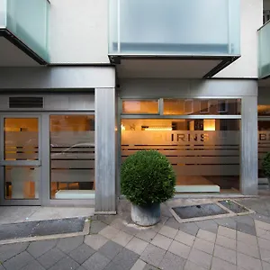 Burns Art & Culture Otel